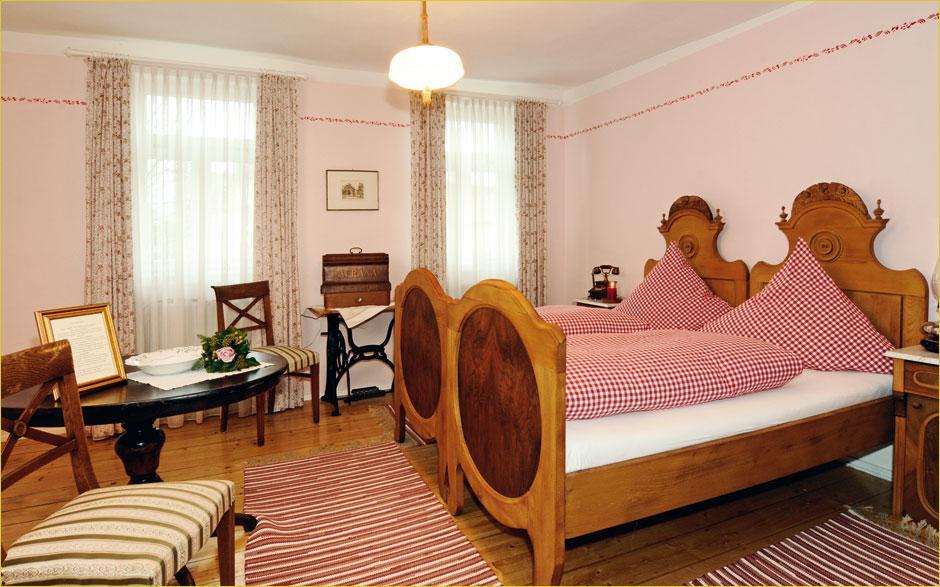Brauereigasthof Dachsenfranz Zuzenhausen Bagian luar foto